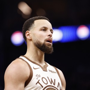 开云-遭遇严防！库里16中6拿到16分3板3助1断 正负值-25